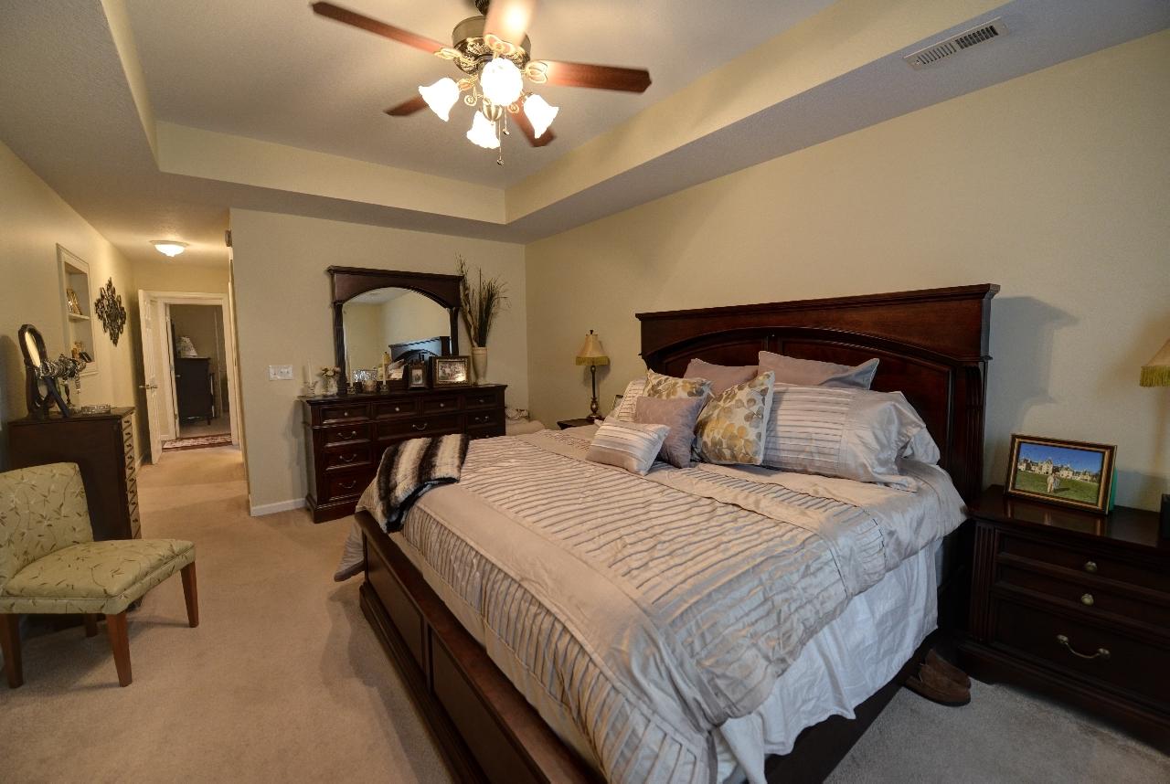 807 Sneed Road Evensville, TN 37332 - Photo 11 of 39 11-807 Sneed Master Bed 2