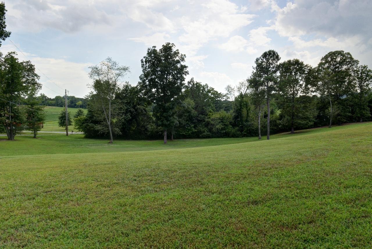 807 Sneed Road Evensville, TN 37332 - Photo 37 of 39 37-807 Sneed Yard 1