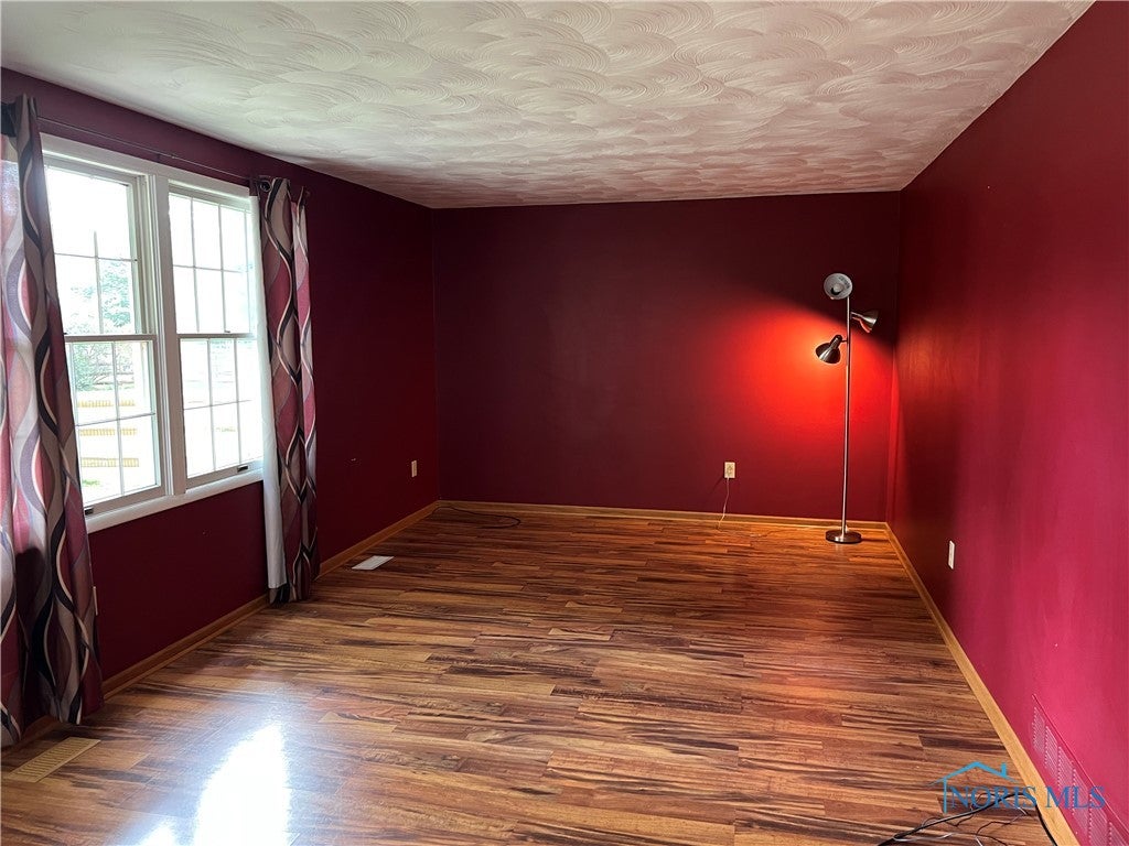 6530 Brixton Road Maumee, OH 43537 - Photo 12 of 31 Gallery Image 12