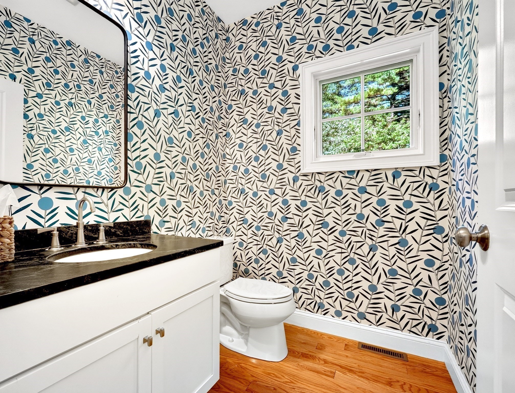 313 Garfield Road Concord, MA 01742 - Photo 16 of 36 Gallery Image 16