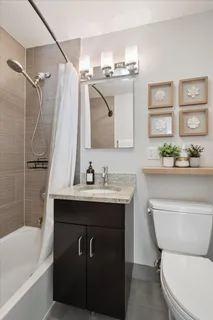 $274,500 | 2930 North Sheridan Road, Unit 1704, Chicago, IL 60657