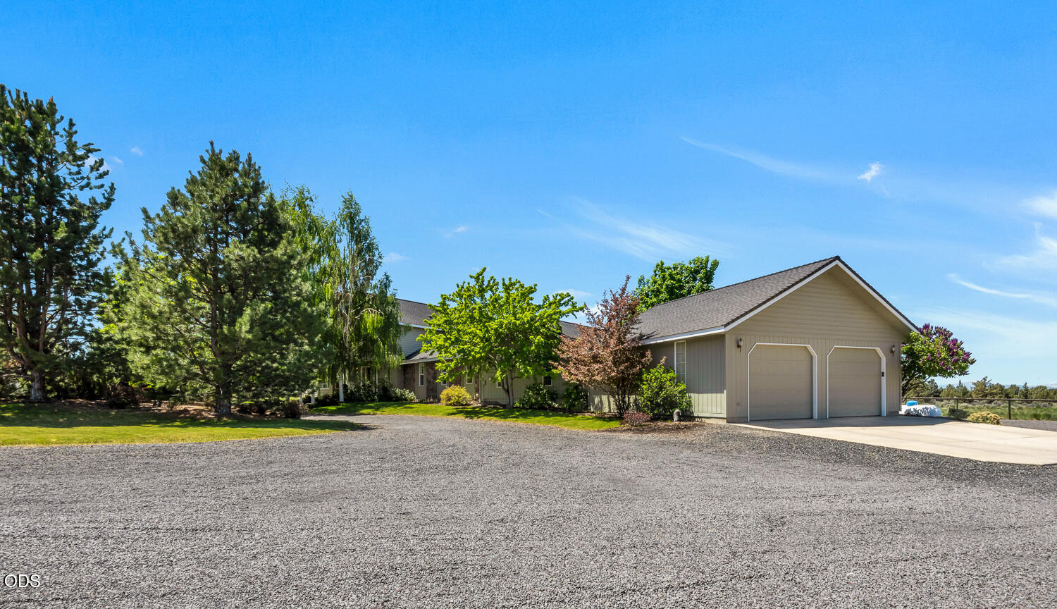 8341 Southwest Copley Road Powell Butte, OR 97753 - Photo 36 of 44