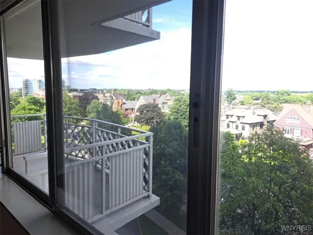 $219,900 | 1088 Delaware Avenue, Unit 6C, Buffalo, NY 14209