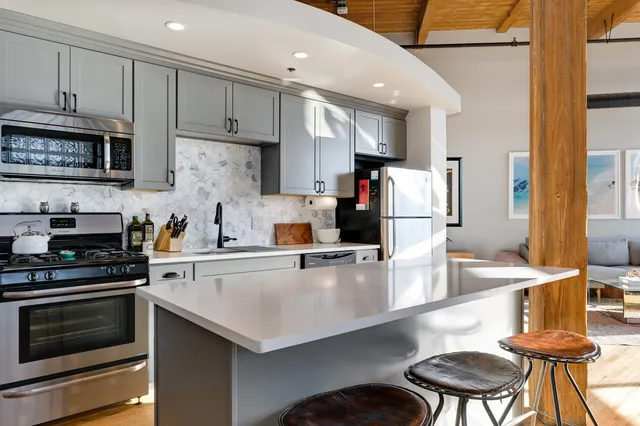 $599,000 | 2210 West Wabansia Avenue, Unit 408, Chicago, IL 60647