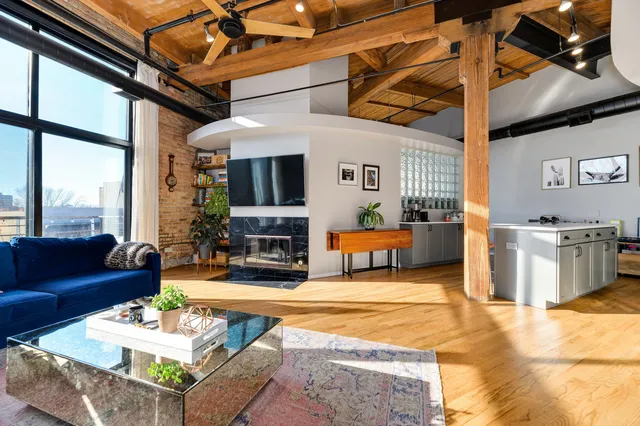 $599,000 | 2210 West Wabansia Avenue, Unit 408, Chicago, IL 60647