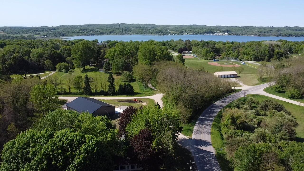 8819 Erdman Road Onekama, MI 49675 - Photo 10 of 61 2026-05-28-10-19-04-486