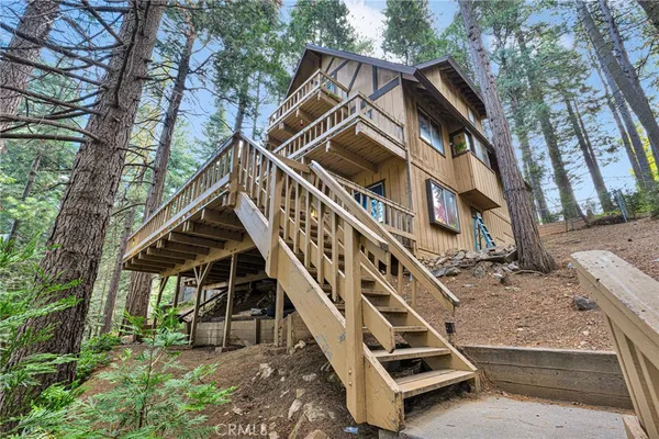 $425,000 | 26697 Lake Forest Drive, Twin Peaks, CA 92391