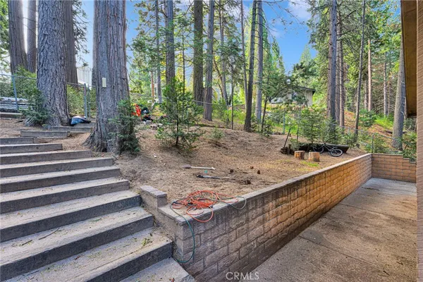 $425,000 | 26697 Lake Forest Drive, Twin Peaks, CA 92391
