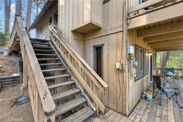 $425,000 | 26697 Lake Forest Drive, Twin Peaks, CA 92391