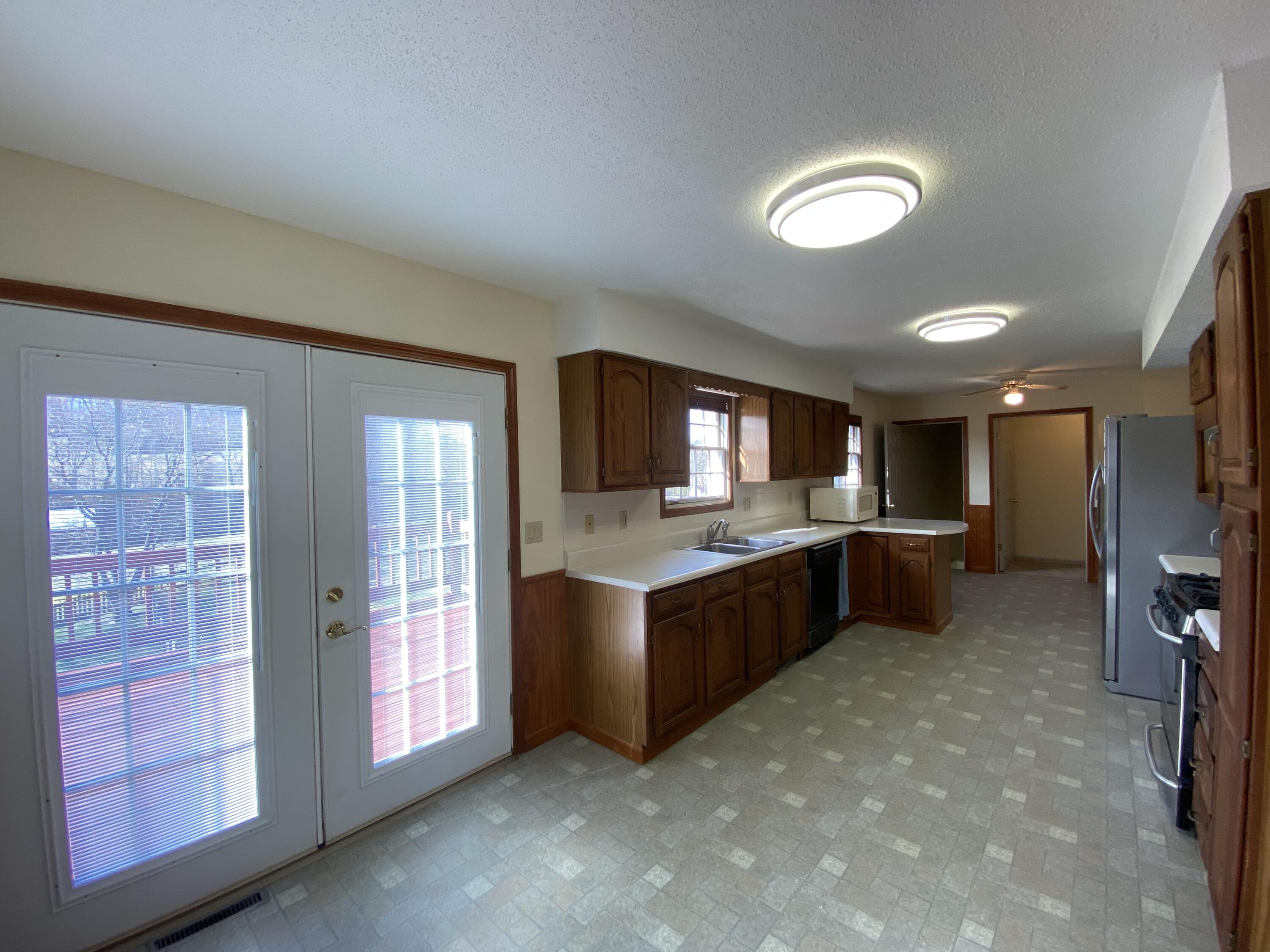 471 Boones Station Road Gray, TN 37615 - Photo 14 of 36 12A - Kithen