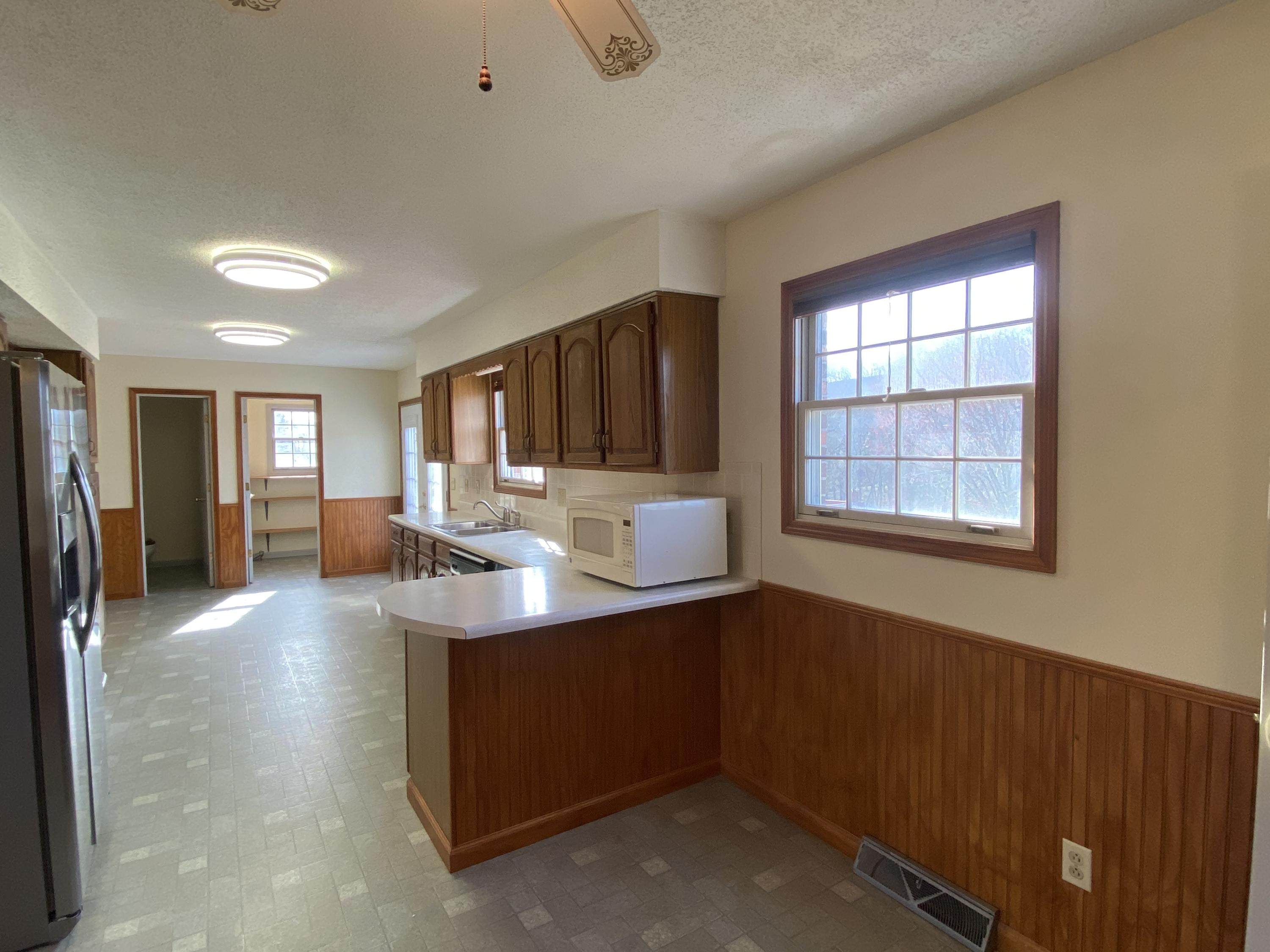 471 Boones Station Road Gray, TN 37615 - Photo 18 of 36 12F - Kitchen