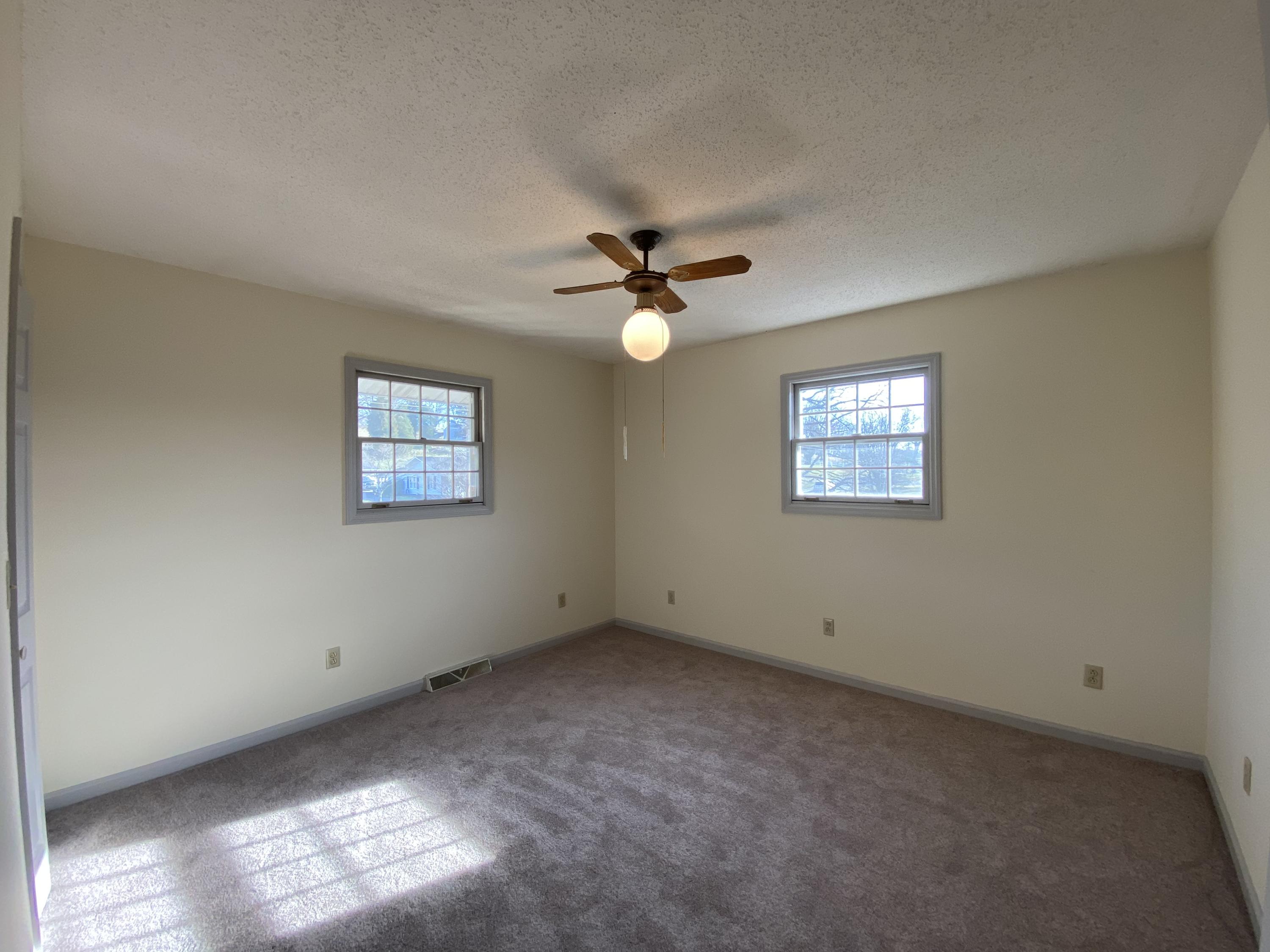 471 Boones Station Road Gray, TN 37615 - Photo 29 of 36 17 - Bedroom 4
