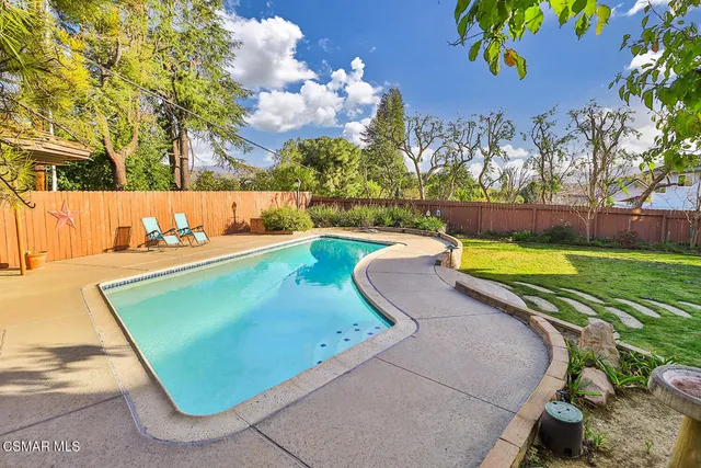 $1,695,000 | 5260 Edgeware Drive, Calabasas, CA 91301