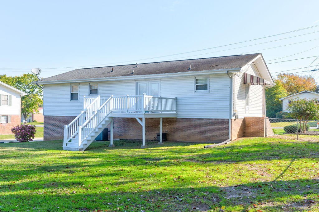 105 Edgewood Circle Fort Oglethorpe, GA 30742 - Photo 32 of 33 105Edgewood-9