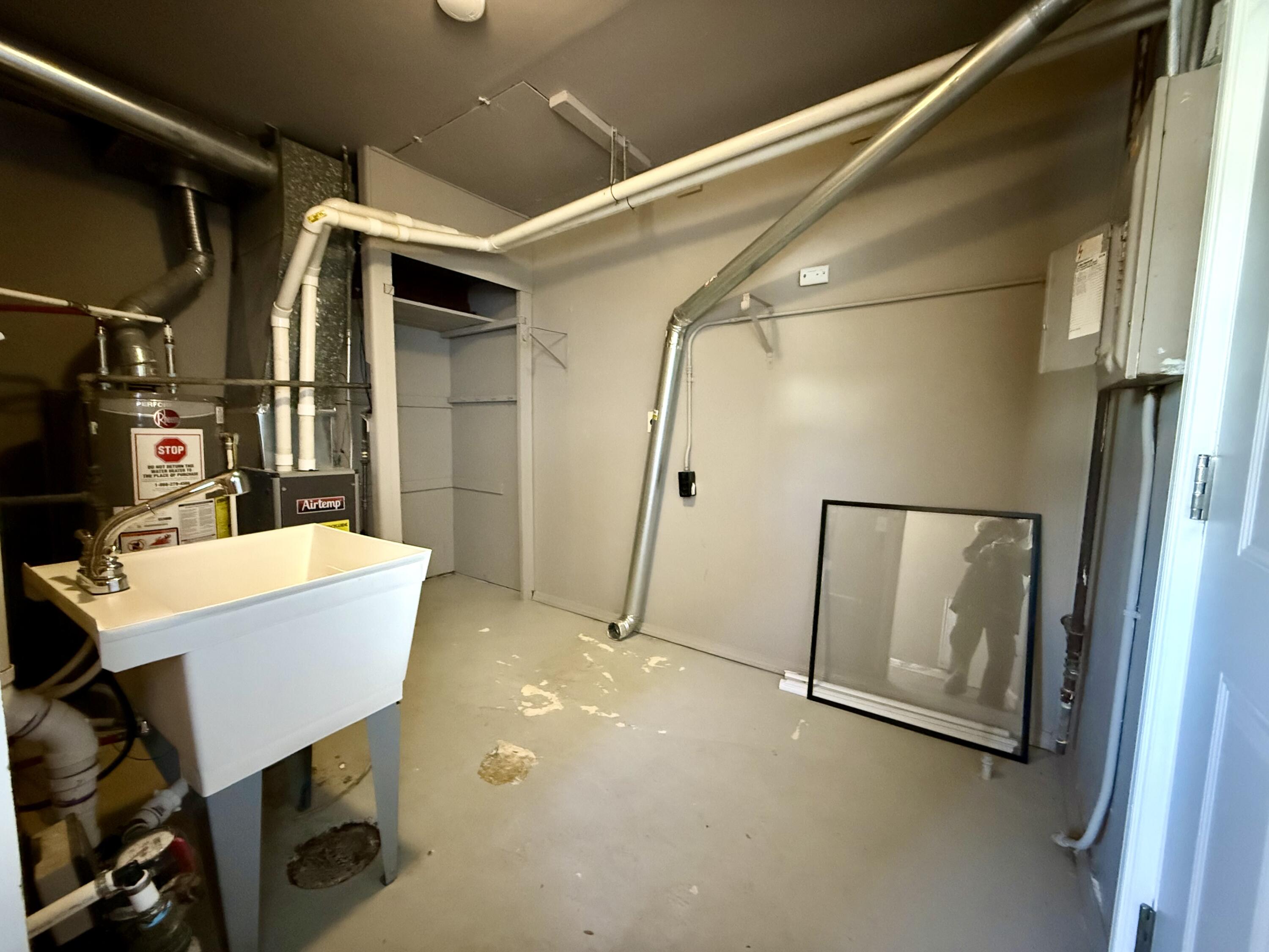 4889 North 24th Street Milwaukee, WI 53209 - Photo 15 of 23 IMG_1567