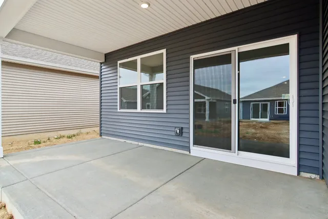 $424,990 | 820 Mesa Lane, Pingree Grove, IL 60140