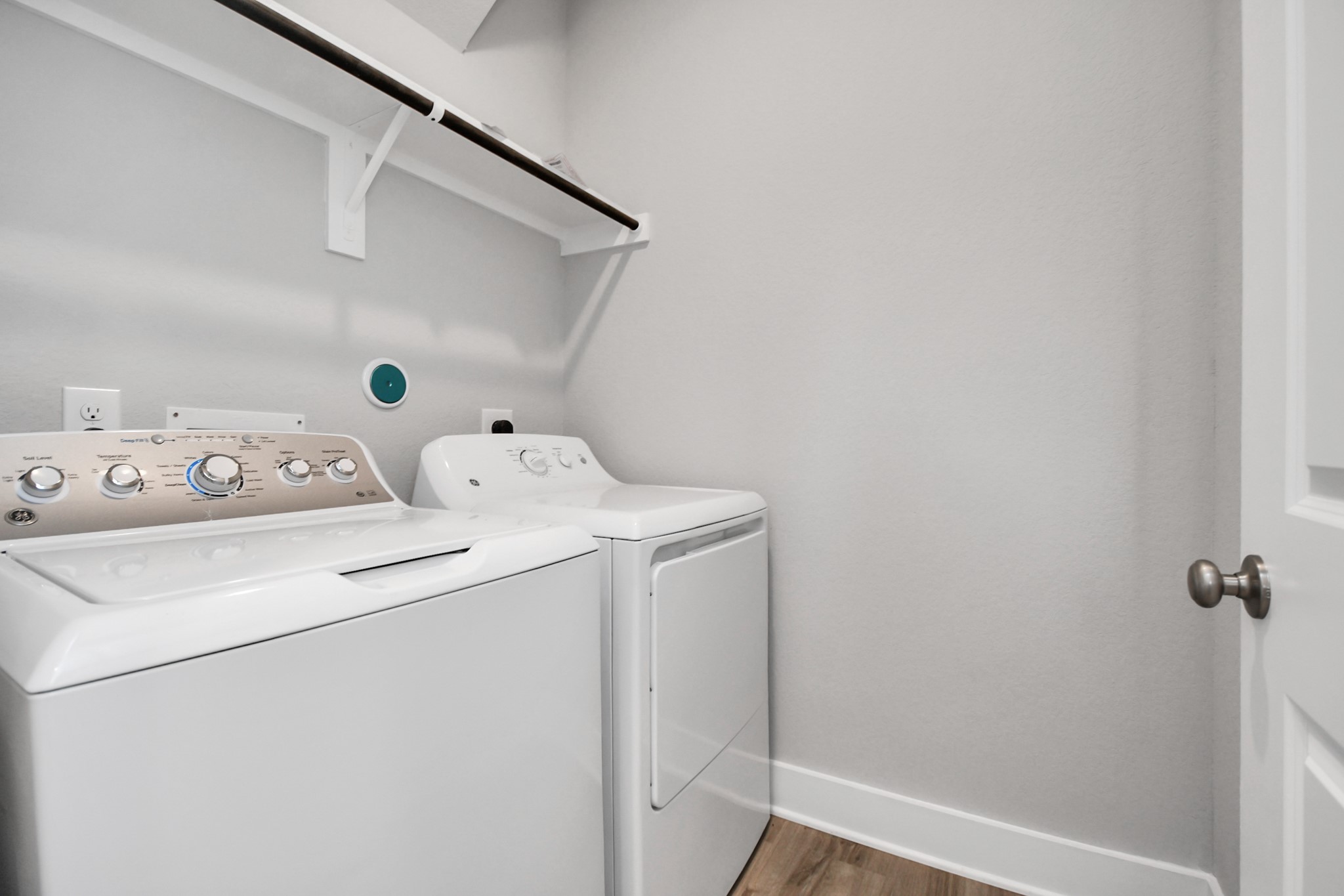 7514 Terramar Bay Lane Cypress, TX 77433 - Photo 17 of 23 a utility room with dryer and washer