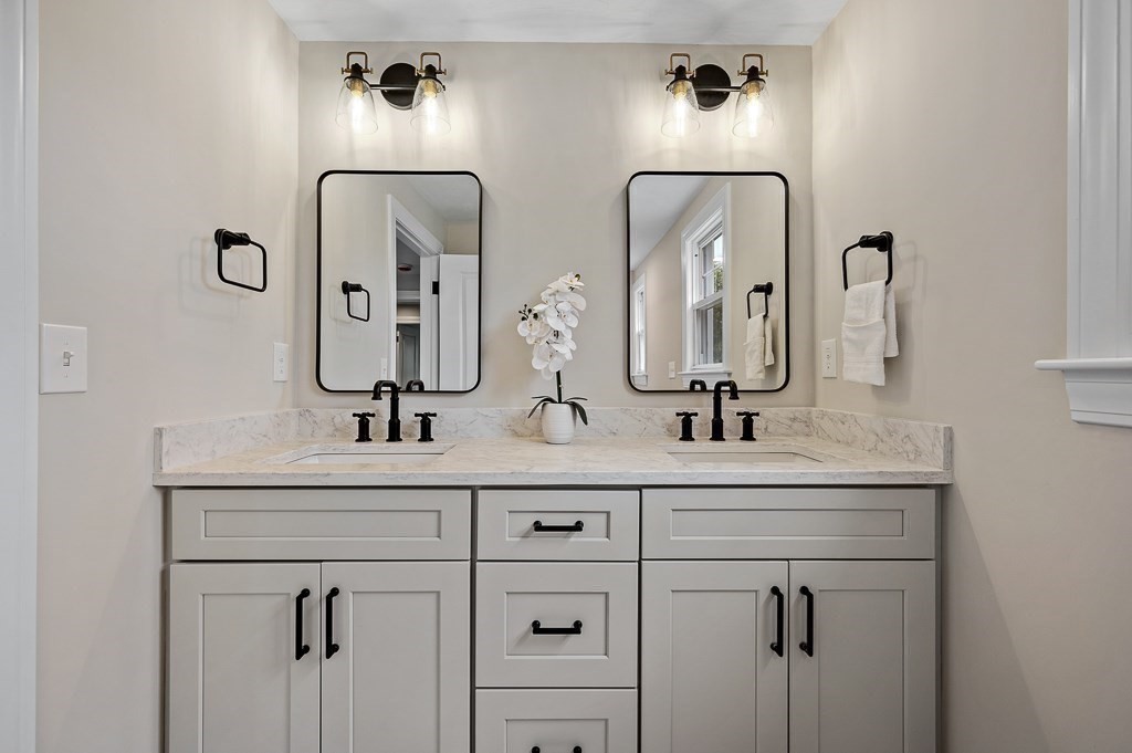 89 William Street Worcester, MA 01609 - Photo 18 of 40