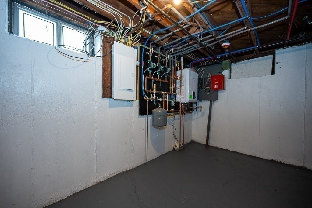 89 William Street Worcester, MA 01609 - Photo 39 of 40