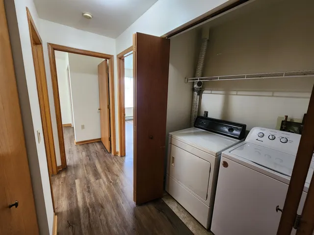 $735,000 | 934 Jana Lane, Madison, WI 53704