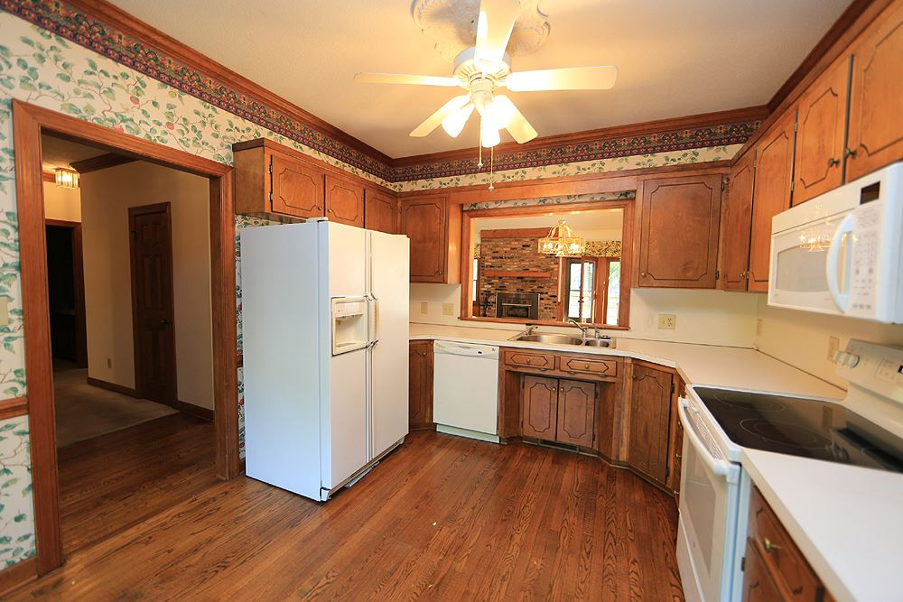 7610 Wilderness Road Raleigh, NC 27613 - Photo 3 of 27 Kitchen