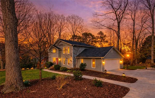 $379,900 | 222 Terrace Drive, Anderson, SC 29621