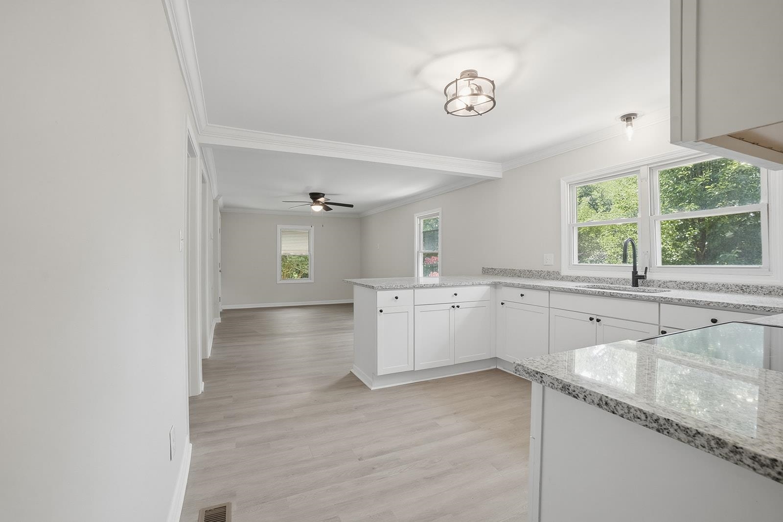 515 Beverly Road Spartanburg, SC 29307 - Photo 14 of 23