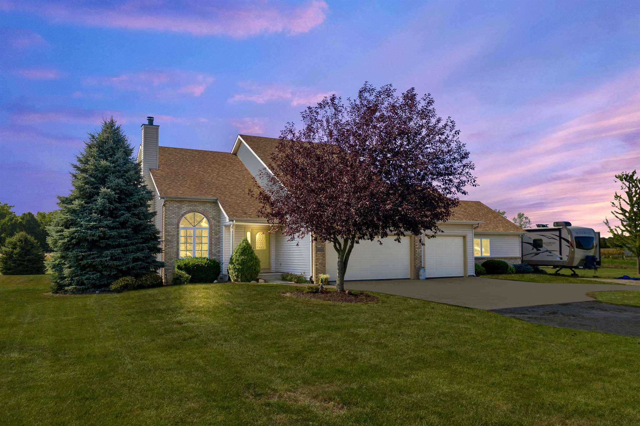 10608 Minnich Road Fort Wayne, IN 46816 - Photo 1 of 29