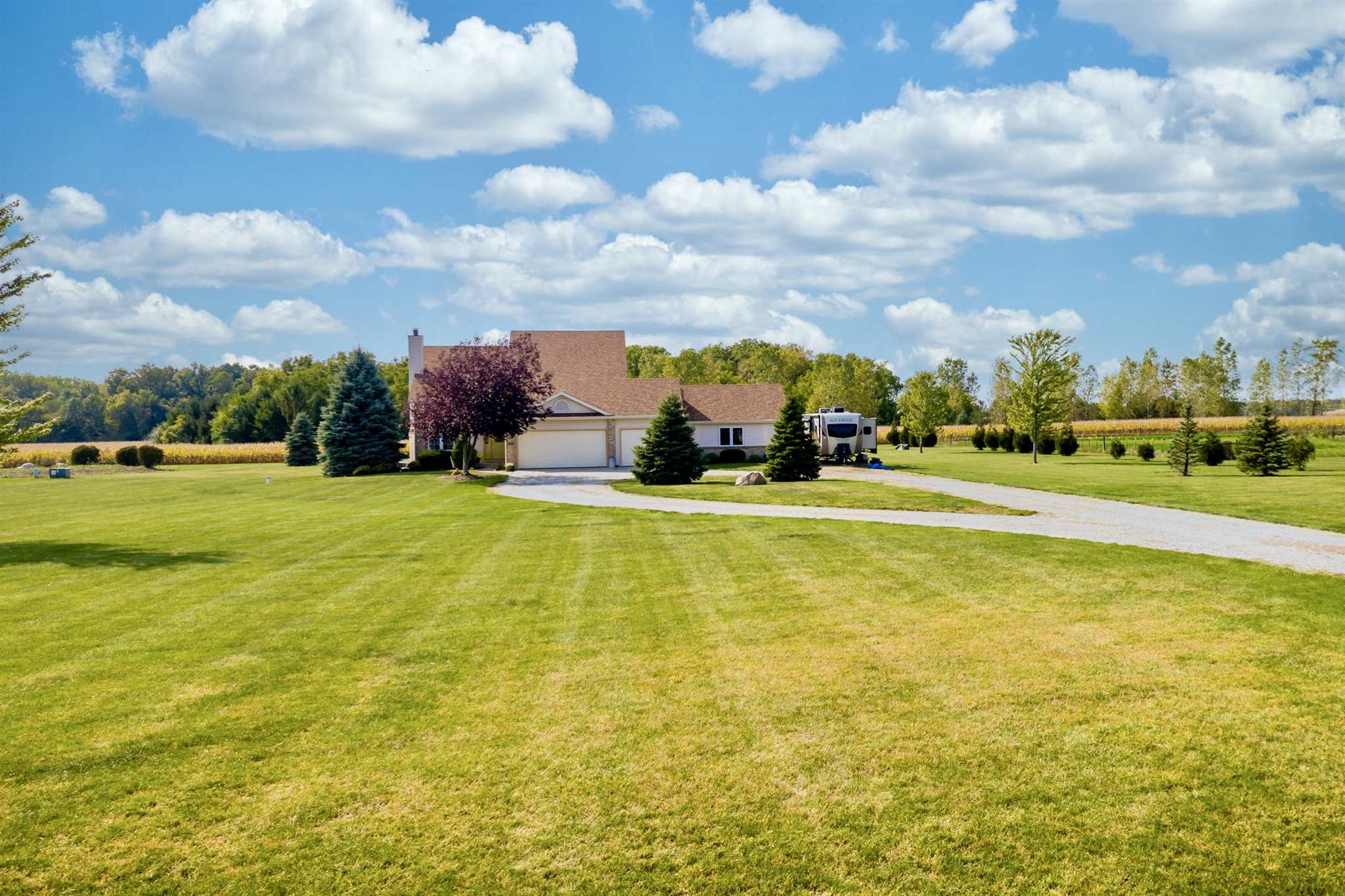 10608 Minnich Road Fort Wayne, IN 46816 - Photo 2 of 29