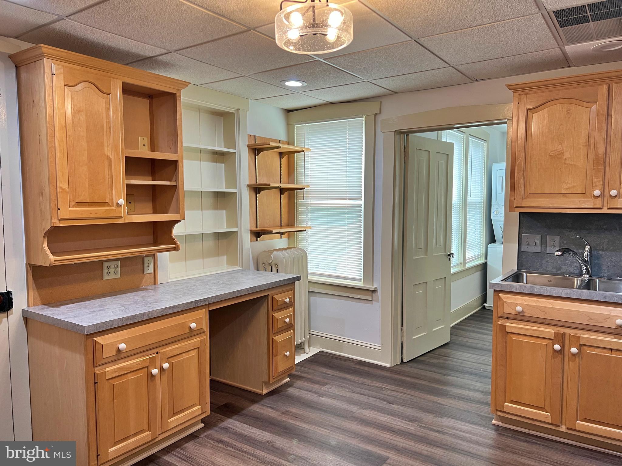 2 North Spruce Street Lititz, PA 17543 - Photo 2 of 12