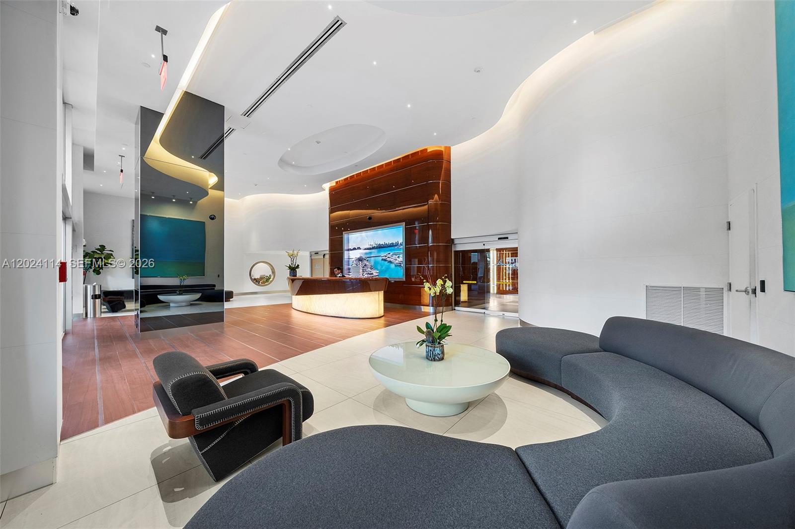 90 Alton Road, Unit 1405 Miami Beach, FL 33139 - Photo 38 of 39 Gallery Image 38