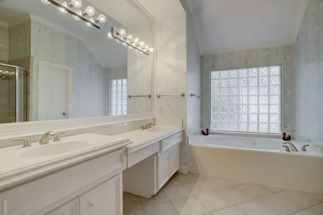 $3,400 | 2205 Commonwealth Street, Houston, TX 77006