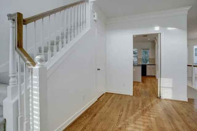 $3,400 | 2205 Commonwealth Street, Houston, TX 77006