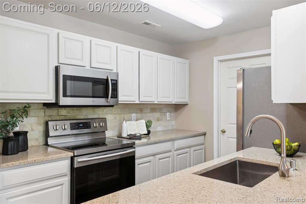 11862 Farmington Road Livonia, MI 48150 - Photo 24 of 29