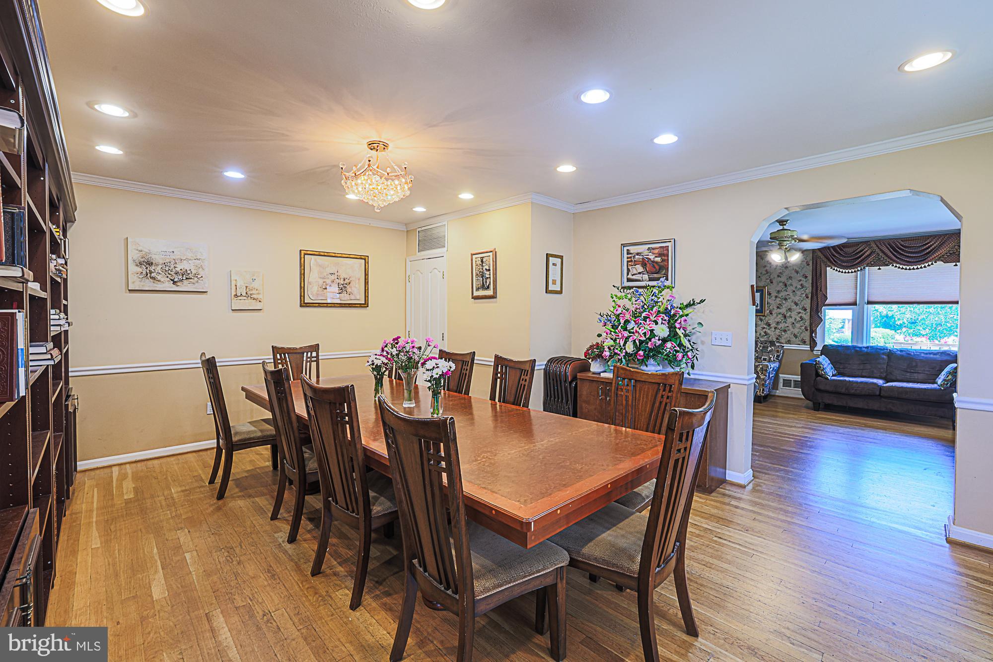 3910 Labyrinth Road Baltimore, MD 21215 - Photo 17 of 50