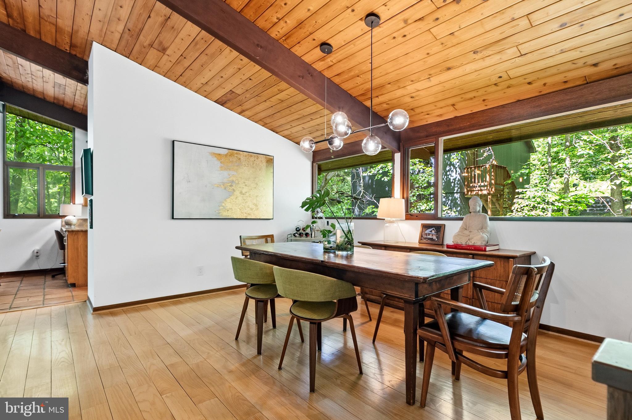 10815 Cross School Road Reston, VA 20191 - Photo 7 of 48 Dining area