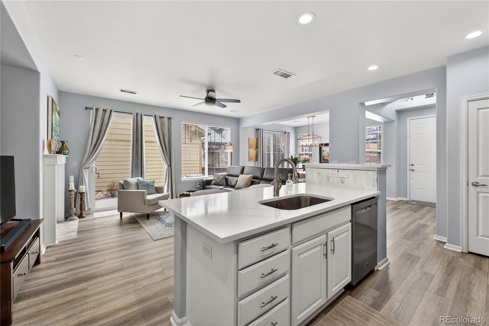 3997 Blue Pine Circle Highlands Ranch, CO 80126 - Photo 17 of 41