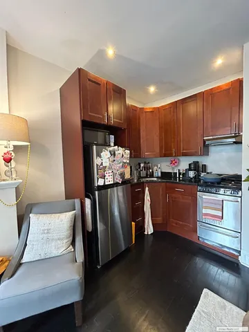 $3,600 | 59 West 8th Street, Unit 4D | Greenwich Village