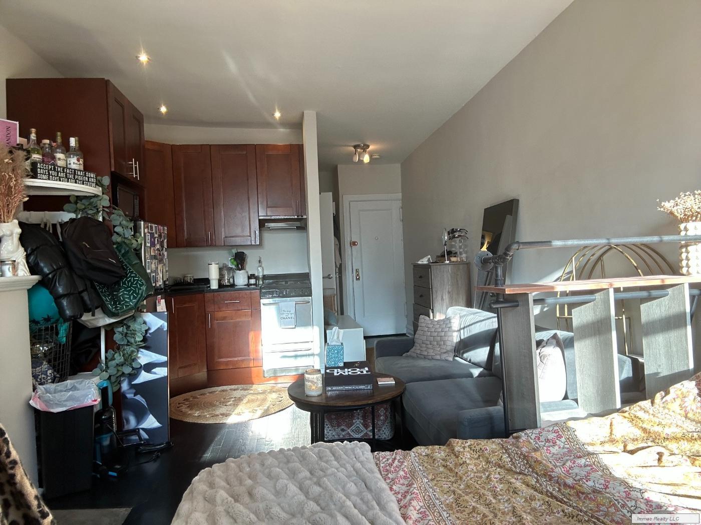 59 West 8th Street, Unit 4D Manhattan, NY 10011 - Photo 7 of 16 Photo 7