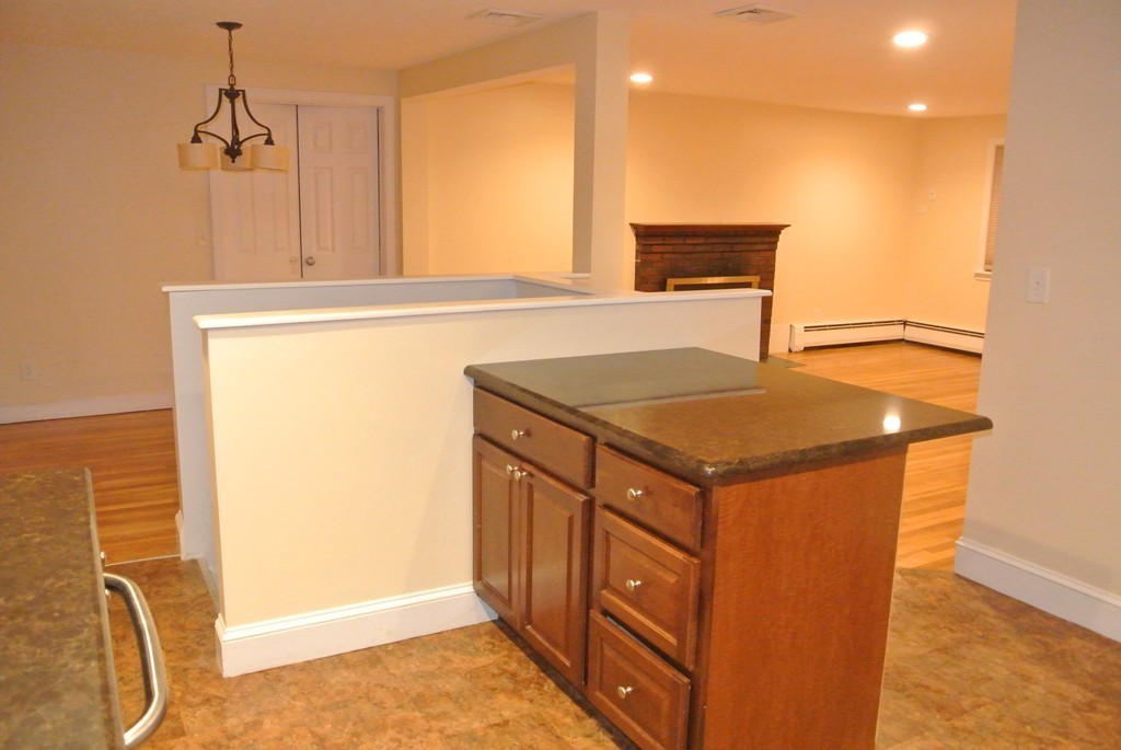 44 McDevitt Road Randolph, MA 02368 - Photo 6 of 27 Gallery Image 6