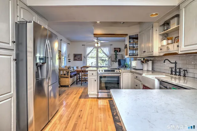 $585,000 | 30 Landon Street, Stratford, CT 06614