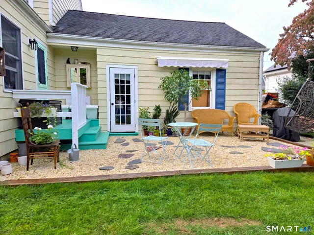 $585,000 | 30 Landon Street, Stratford, CT 06614