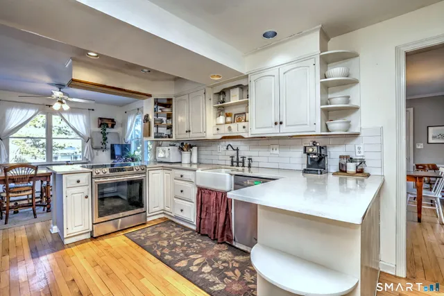 $585,000 | 30 Landon Street, Stratford, CT 06614