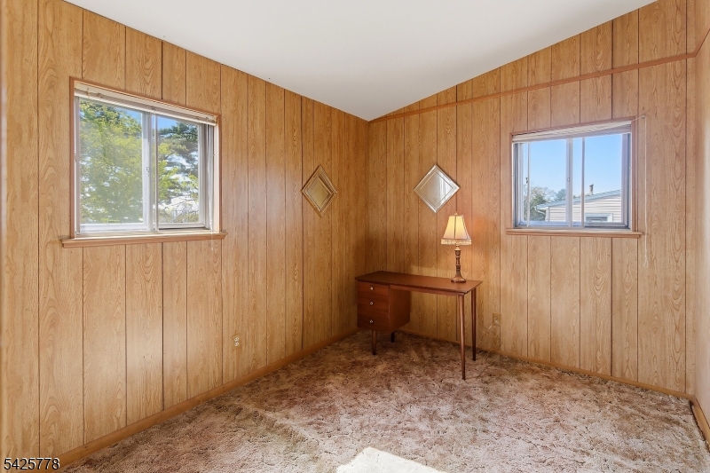 38 Atkins Terrace East Rutherford, NJ 07073 - Photo 19 of 37
