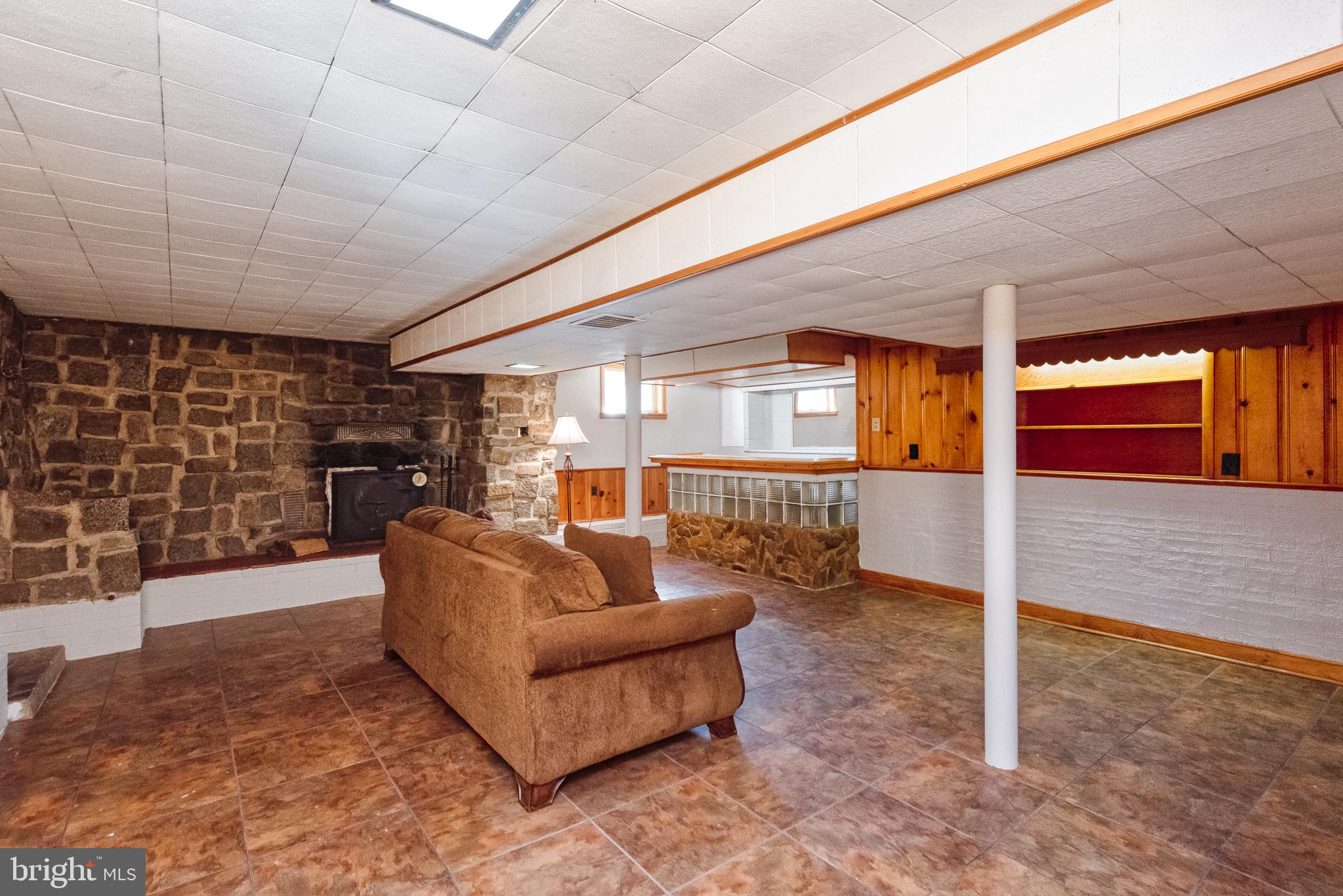 2 Spring Knoll Drive Pasadena, MD 21122 - Photo 36 of 51 Family Room