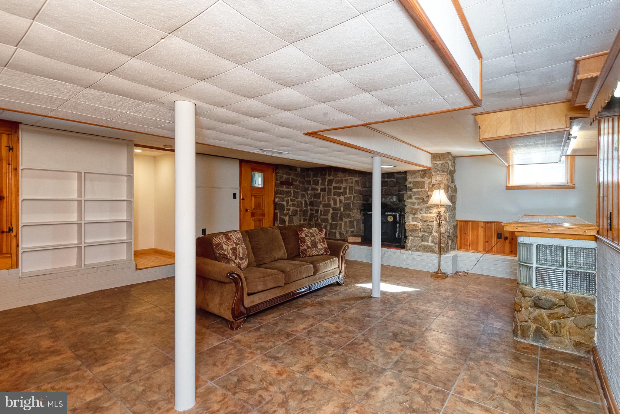 2 Spring Knoll Drive Pasadena, MD 21122 - Photo 38 of 51 Family Room