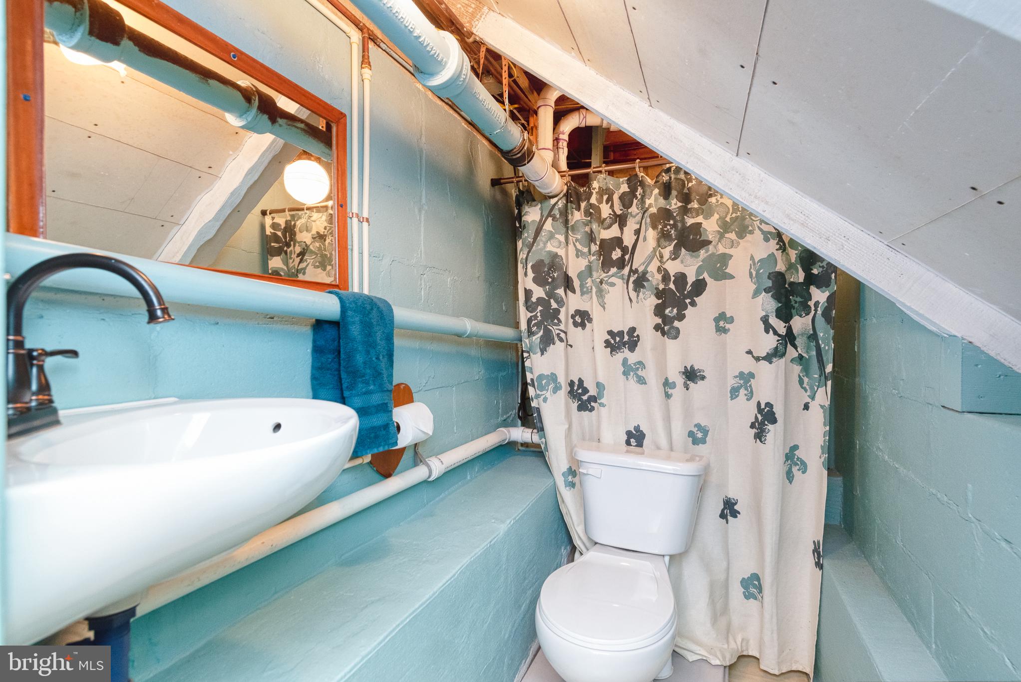 2 Spring Knoll Drive Pasadena, MD 21122 - Photo 41 of 51 Half Bath