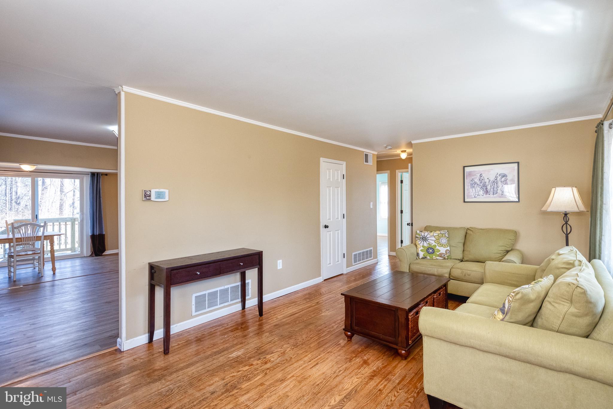 2 Spring Knoll Drive Pasadena, MD 21122 - Photo 6 of 51 Living Room