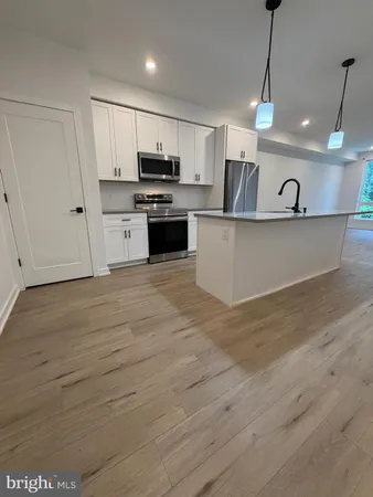 $1,400 | 22 East Rittenhouse Street, Unit 3, Philadelphia, PA 19144