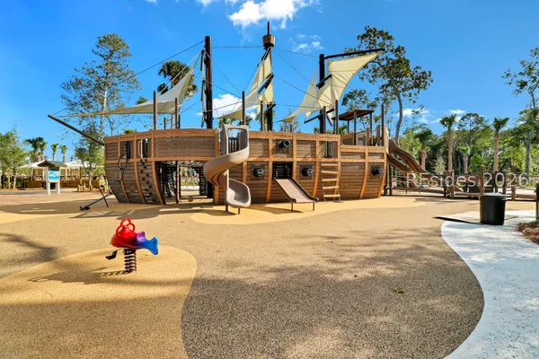 $2,495,000 | 16 Dove Street, Hilton Head Island, SC 29928